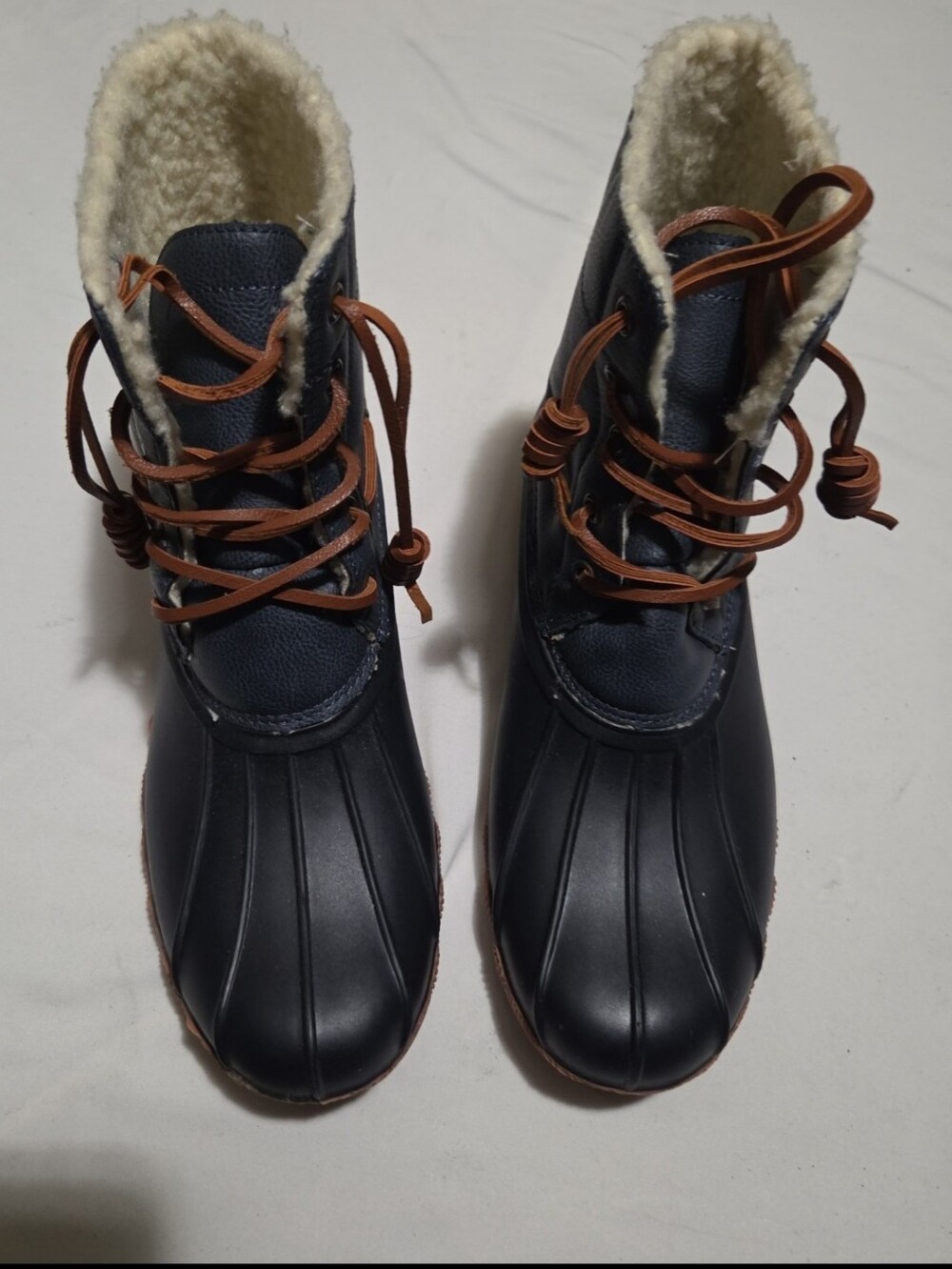 Seven7 Women's size 8 navy blue duck boots #28